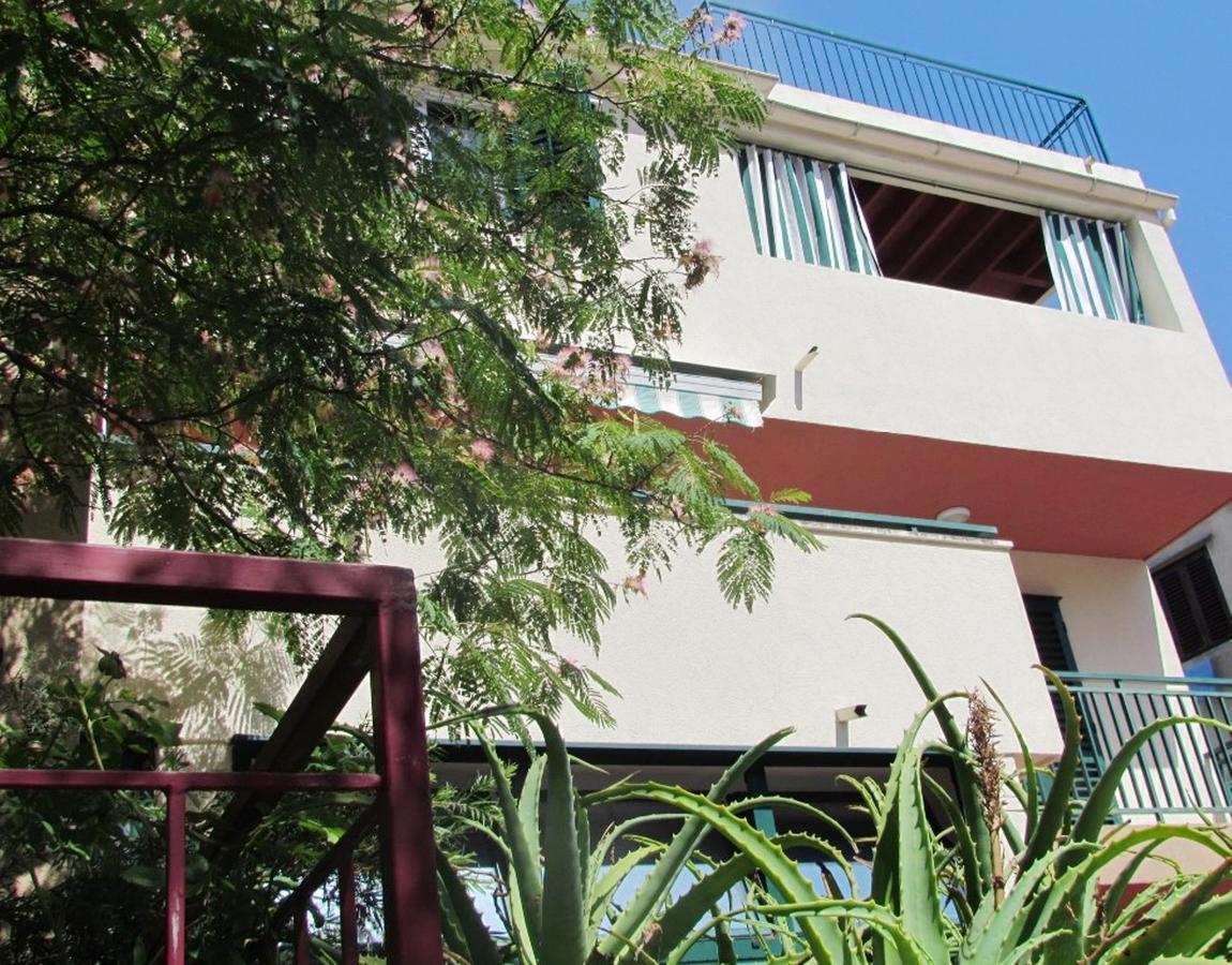Apartment Ana 2 *